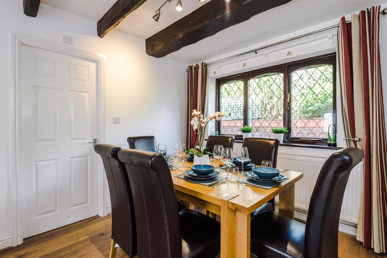 Sunshine Cottage By Happy Sunshine Stay Golborne Exterior foto